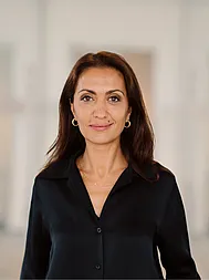 Sara Yussefi ist Ansprechpartnerin für Presse- und Medienvertreter.