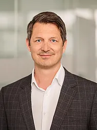 Michael Havas is COO of Viridium Group.